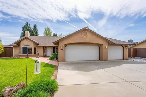 1420 Donita Dr, Red Bluff, CA 96080