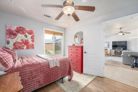Bedroom - 1420 Donita Dr, Red Bluff, CA 96080 photo 3 of 6