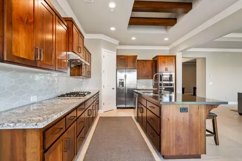 Kitchen - 945 Katmai Pl, Redding, CA 96001 photo 3 of 4