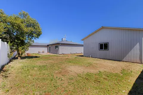 1135 Riviera Dr, Redding, CA 96001 photo 33