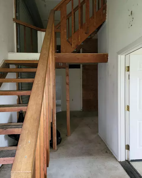Entry Way - 19009 Paskenta Rd, Corning, CA 96021 photo 4 of 4