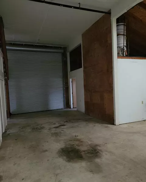 Exterior - 19009 Paskenta Rd, Corning, CA 96021 photo 9 of 11