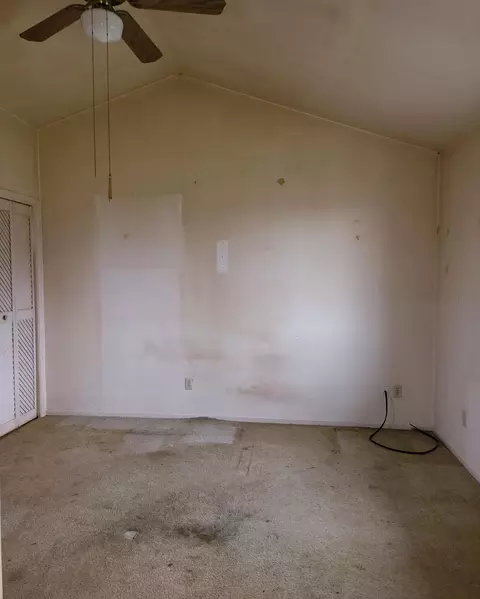 Exterior - 19009 Paskenta Rd, Corning, CA 96021 photo 6 of 11