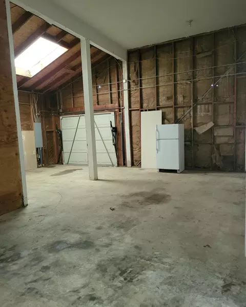 Exterior - 19009 Paskenta Rd, Corning, CA 96021 photo 8 of 11