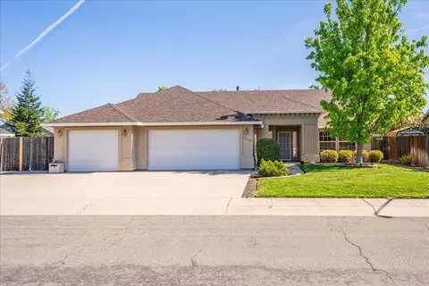 4078 Sunglow Dr, Redding, CA 96001