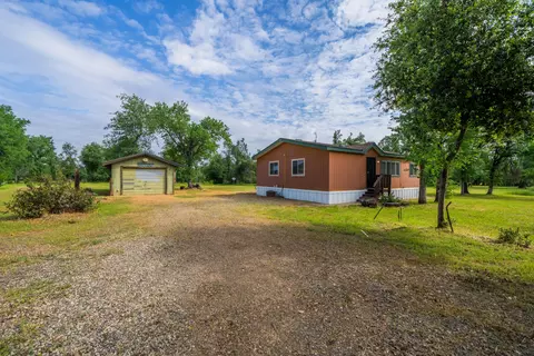 16606 Laverne Ln, Anderson, CA 96007