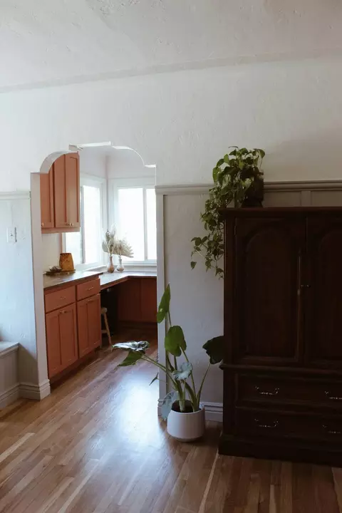 Living - 2220 Cliff Dr, Redding, CA 96001 photo 1 of 6