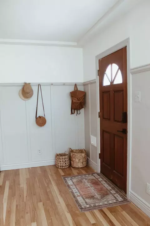 Entry Way - 2220 Cliff Dr, Redding, CA 96001 photo 3 of 3