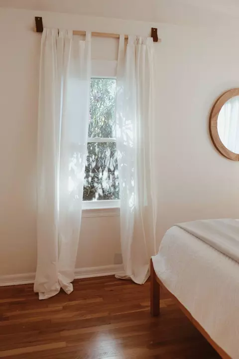 Bedroom - 2220 Cliff Dr, Redding, CA 96001 photo 2 of 4