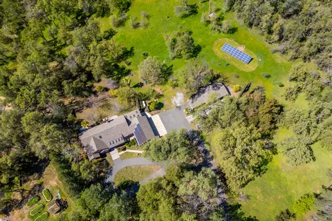View/Area - 16093 Montgomery Ranch Rd, Redding, CA 96001 photo 3 of 5