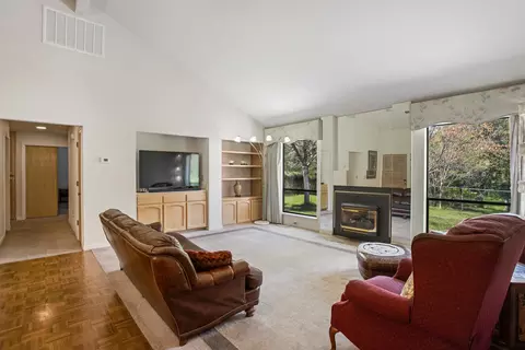 Living - 16093 Montgomery Ranch Rd, Redding, CA 96001 photo 1 of 4