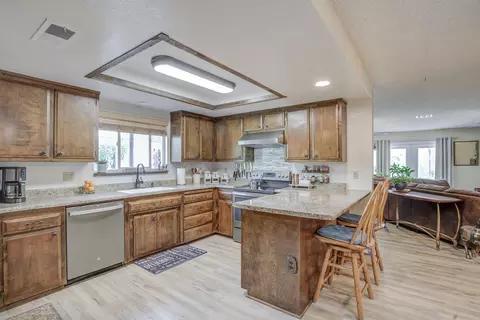 Kitchen - 4281 Frances Dr, Redding, CA 96001 photo 3 of 3