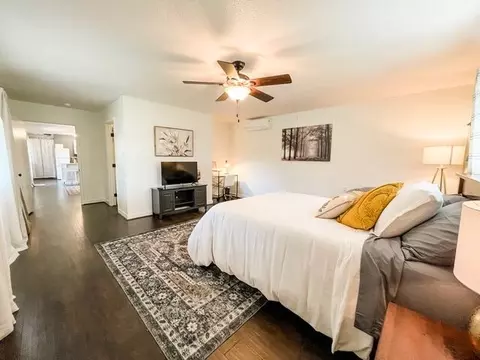 Bedroom - 15837 Nauvoo Trl, Redding, CA 96001 photo 14 of 16