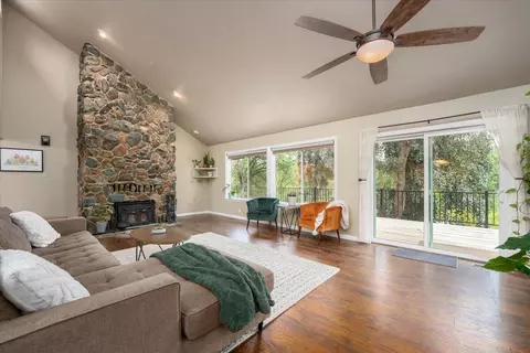 Living - 15837 Nauvoo Trl, Redding, CA 96001 photo 1 of 15