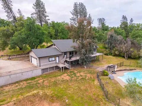 View/Area - 15837 Nauvoo Trl, Redding, CA 96001 photo 12 of 19