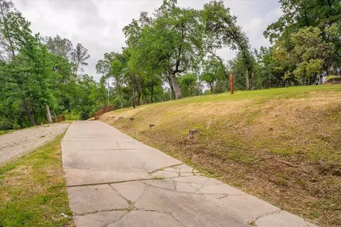 Other - 15837 Nauvoo Trl, Redding, CA 96001 photo 6 of 11