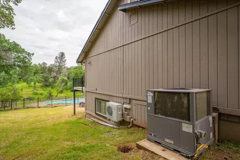Other - 15837 Nauvoo Trl, Redding, CA 96001 photo 8 of 11