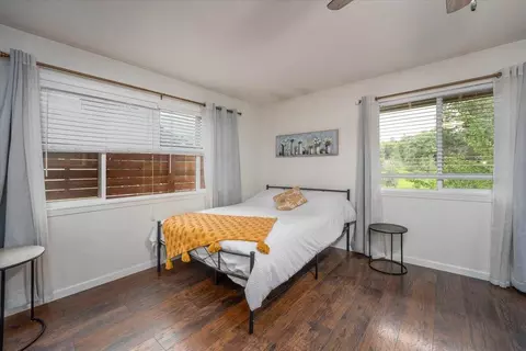 Bedroom - 15837 Nauvoo Trl, Redding, CA 96001 photo 5 of 16