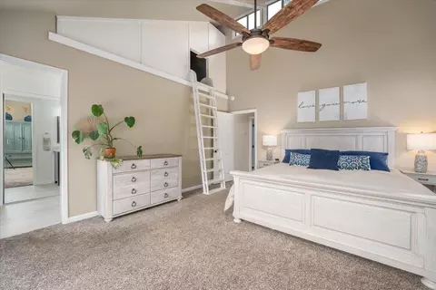 Bedroom - 15837 Nauvoo Trl, Redding, CA 96001 photo 2 of 16