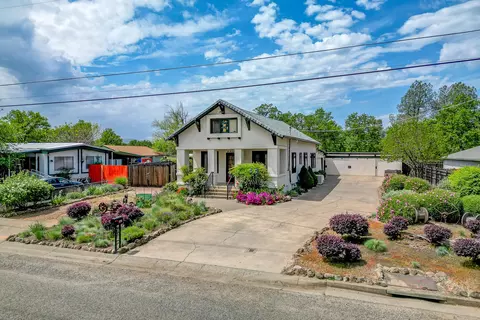 Exterior - 1230 Deodar Way, Redding, CA 96003 photo 4 of 11