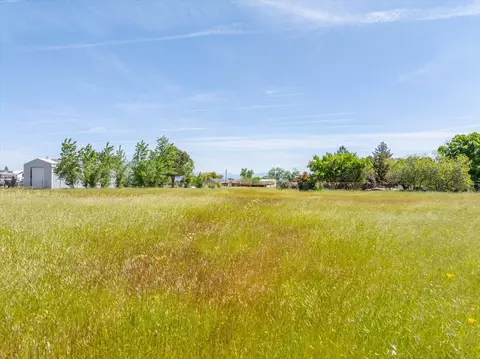 View/Area - 19950 Red Bank Rd, Red Bluff, CA 96080 photo 12 of 13