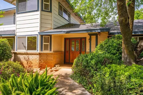 Exterior - 19950 Red Bank Rd, Red Bluff, CA 96080 photo 2 of 30