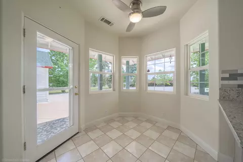 Entry Way - 21192 El Toro Ln, Redding, CA 96003 photo 1 of 2