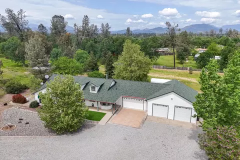 View/Area - 21192 El Toro Ln, Redding, CA 96003 photo 3 of 5