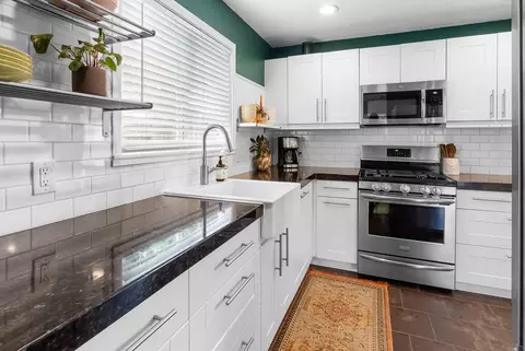 Kitchen - 3665 Dune St, Redding, CA 96002 photo 1 of 2