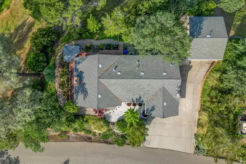 Exterior - 14535 Carriage Ln, Red Bluff, CA 96080 photo 8 of 9
