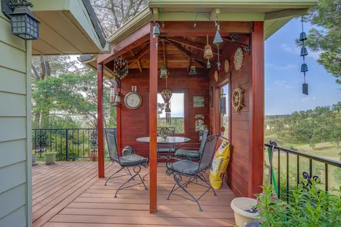 Exterior - 14535 Carriage Ln, Red Bluff, CA 96080 photo 4 of 9