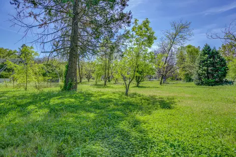 View/Area - 10490 Hobbie Acres Dr, Redding, CA 96003 photo 15 of 16