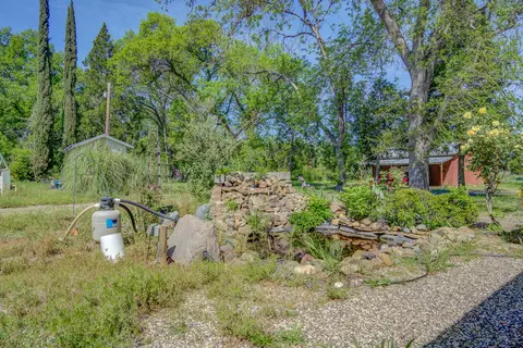 View/Area - 10490 Hobbie Acres Dr, Redding, CA 96003 photo 12 of 16