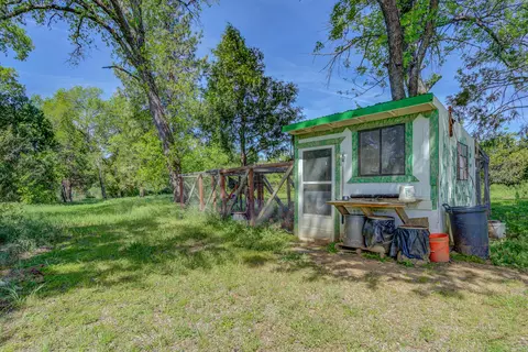 Exterior - 10490 Hobbie Acres Dr, Redding, CA 96003 photo 13 of 13