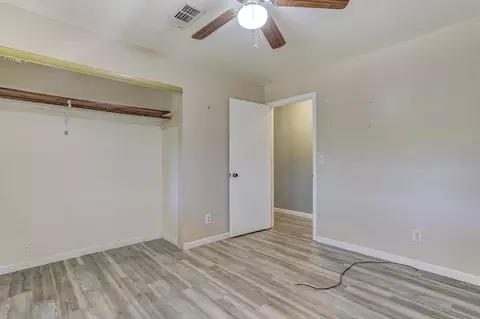 Bedroom - 10490 Hobbie Acres Dr, Redding, CA 96003 photo 2 of 2
