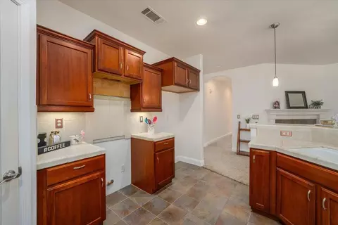 Kitchen - 1070 Montclair Dr, Redding, CA 96003 photo 2 of 4