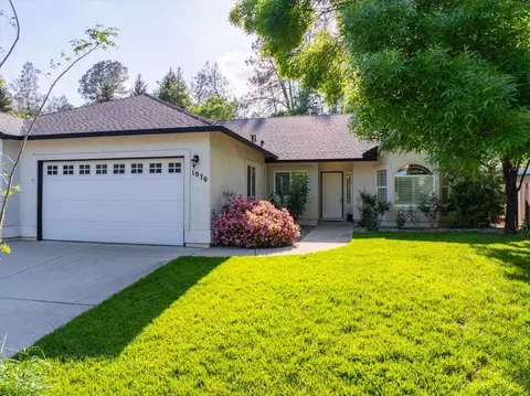 Exterior - 1070 Montclair Dr, Redding, CA 96003 photo 16 of 16