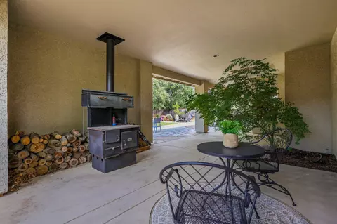 Exterior - 4485 Brittany Dr, Redding, CA 96002 photo 31 of 62