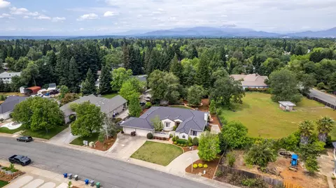 View/Area - 4485 Brittany Dr, Redding, CA 96002 photo 5 of 5