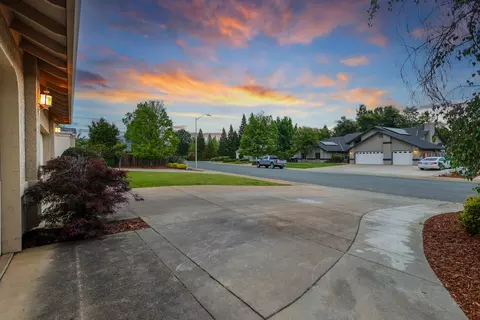 Exterior - 4485 Brittany Dr, Redding, CA 96002 photo 49 of 62