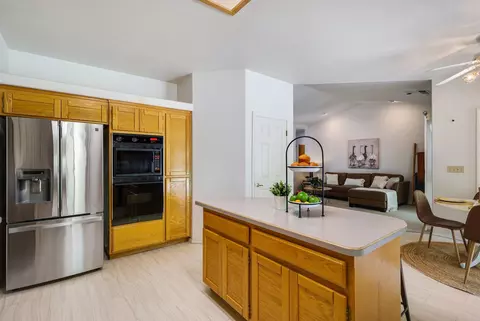 Kitchen - 4485 Brittany Dr, Redding, CA 96002 photo 6 of 6
