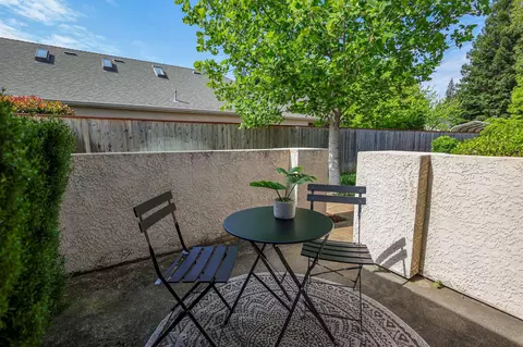 Exterior - 4485 Brittany Dr, Redding, CA 96002 photo 5 of 62