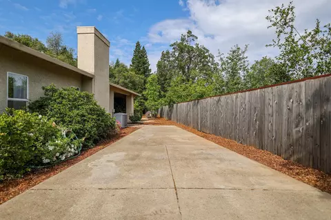 Exterior - 4485 Brittany Dr, Redding, CA 96002 photo 18 of 62