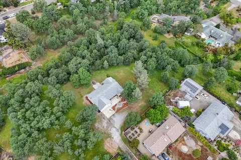 View/Area - 11506 Ridgewood Rd, Redding, CA 96003 photo 11 of 12