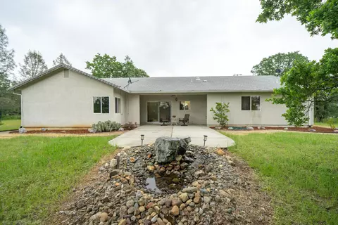 Exterior - 11506 Ridgewood Rd, Redding, CA 96003 photo 22 of 32