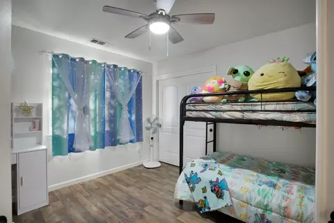 Bedroom - 624 Valleybrook Dr, Redding, CA 96003 photo 1 of 3