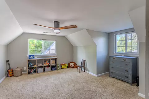 Bedroom - 7030 Riata Dr, Redding, CA 96002 photo 3 of 6