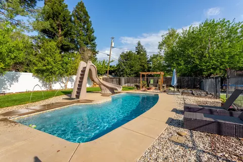 Exterior - 7030 Riata Dr, Redding, CA 96002 photo 3 of 7