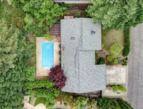 Floorplan - 527 River Oaks Dr, Redding, CA 96001 photo 1 of 1