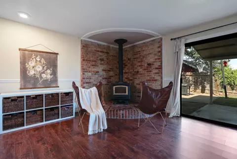 Living - 2539 Velia St, Redding, CA 96002 photo 7 of 8